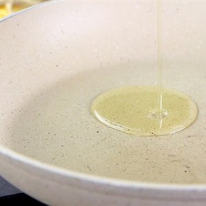 Mì trộn muối ớt