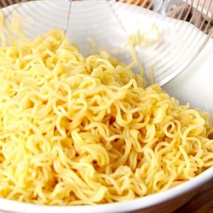 Mì trộn muối ớt