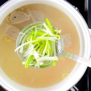 Mì trộn muối ớt