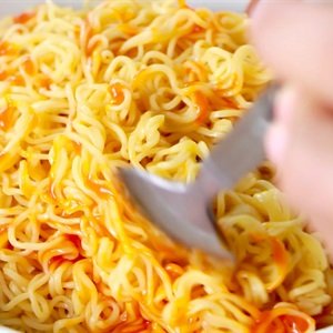 Mì trộn muối ớt