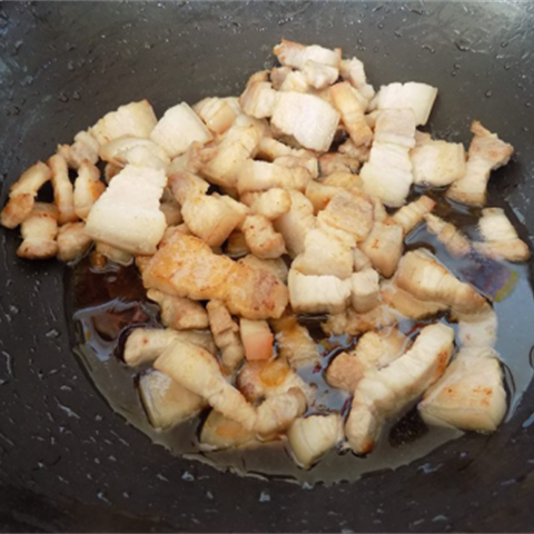 Cách làm thịt heo rang cháy cạnh - ảnh 2.