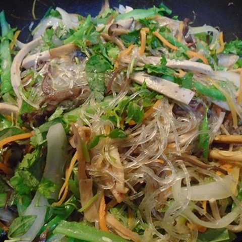 Cách làm miến dong xào thập cẩm - ảnh 5.